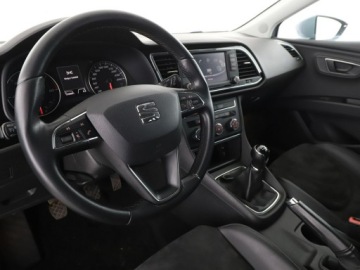 Seat Leon III ST 2.0 TDI CR 150KM 2016 Seat Leon Niski przebieg Navi Czujniki parkowania, zdjęcie 13