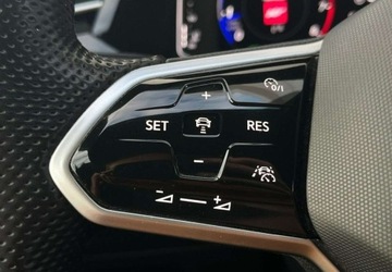 Volkswagen Arteon Fastback Facelifting 2.0 TSI 190KM 2021 Volkswagen Arteon Piekny kolor DSG R-LINE FV 23 2.0 Benzyna 190KM, zdjęcie 18