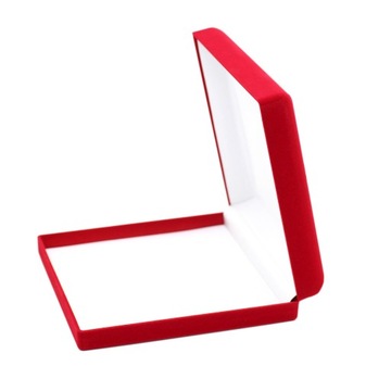 Большой футляр для значка, четок, колье, горжета