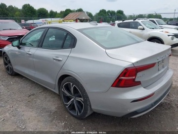 Volvo S60 III 2024 Volvo S60 B5 Core Dark Theme 2024 2.0l 2.0 Benzyna 247KM, zdjęcie 3