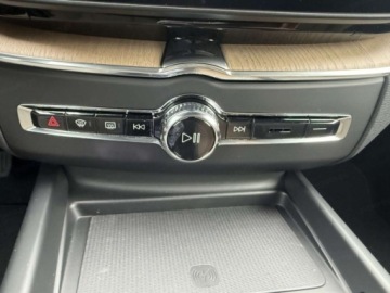 Volvo XC60 II 2026 VOLVO XC60 B5 AWD Plus Dark Suv 2.0 (250 KM) 2026, zdjęcie 10