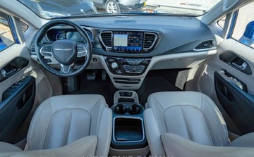 Chrysler Pacifica II 3.6 V6 Hybrid 264KM 2021 Chrysler Pacifica Chrysler Pacifica 3.6 eHybrid 264KM 3.6 Hybryda 264KM, zdjęcie 9