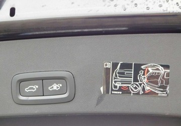 Volvo XC40 Crossover 1.5 T3 163KM 2020 Volvo XC 40 z Gwarancja Bezowa Tpicerka Kamera Model 2021r 1.5 Benzyna, zdjęcie 32