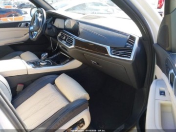 BMW X5 G05 2021 BMW X5 sDrive40i 2021 3.0 Benzyna 335KM, zdjęcie 9