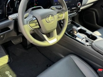 Lexus NX II SUV Facelifting 2.5 450h+ 292KM 2025 LEXUS NX 450h+ Omotenashi AWD Suv 2.5 (292KM) 2025, zdjęcie 7