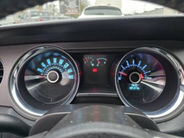 Ford Mustang V Coupe V6 3.7 305KM 2013 Ford Mustang 3.7 Benzyna V6 305 KM, Manual, Led,, zdjęcie 10