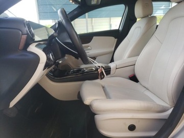 Mercedes Klasa A W177/V177 2020 Mercedes-Benz Klasa A 2020 Mercedes-Benz A 220 4MATIC 2.0 Benzyna 188KM, zdjęcie 7