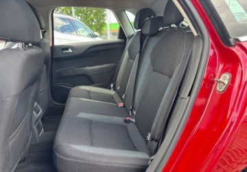 Citroen C4 II Hatchback 5d Facelifting 1.2 PureTech 110KM 2015 Citroen C4 1.2 110KM MT Czujniki parkowania Serwis FVmarza 1.2 Benzyna, zdjęcie 11