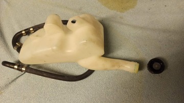 HUSQVARNA SM 610 2010 Расширительный бачок