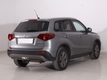 Suzuki Vitara III SUV Facelifting 1.4 BoosterJet 140KM 2019 Suzuki Vitara 1.4 BoosterJet, Salon Polska, zdjęcie 4