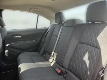 Toyota Corolla XII Sedan 1.8 Hybrid 122KM 2020 Toyota Corolla Toyota Corolla 1.8 Hybrid Comfort Czujniki przod tyl VAT 23, zdjęcie 33