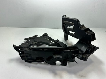 Q5 8R ŚLIZG POD LAMPĘ KOSZ PRAWY 8R0805608A 10007-17075