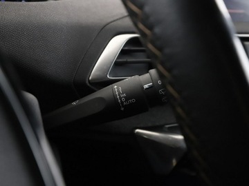 Peugeot 3008 II Crossover 1.2 PureTech 130KM 2018 Peugeot 3008 full LED półskóra navi el. fotele, zdjęcie 28