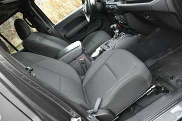 Jeep Wrangler IV Sport 4d Seria 5  2.0 GME Turbo  272KM 2019 Jeep Wrangler UNLIMITED Sahara 2.0 272KM 2019r, zdjęcie 16