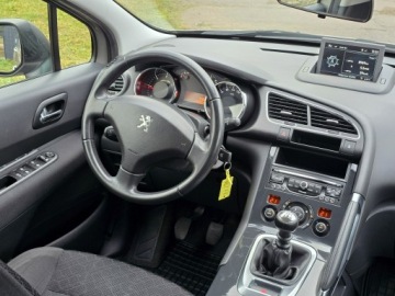 Peugeot 3008 I Crossover 1.6 HDi FAP 115KM 2015 Peugeot 3008 SeryjnieBezAdblue, zdjęcie 6
