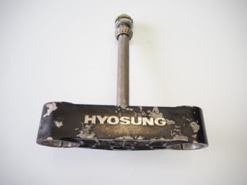HYOSUNG GV 650 AQUILA 2019 НИЖНЯЯ ПОЛКА