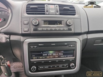 Skoda Roomster Mikrovan Facelifting 1.2 TSI 105KM 2012 Skoda Roomster 1,2 tsi DSG klimatronik alu pdc grzeane fotele zarejestrowa, zdjęcie 16