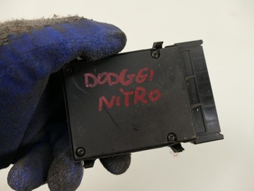 DODGE NITRO ŘÍZENÍ SEDADLA PRAVÉHO PANEL