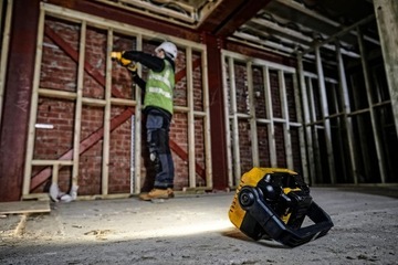 Перезаряжаемая светодиодная строительная лампа Dewalt DCL077