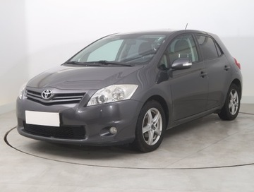 Toyota Auris I Hatchback 1.6 Valvematic 132KM 2010 Toyota Auris 1.6 Valvematic, Klima, Klimatronic, zdjęcie 1