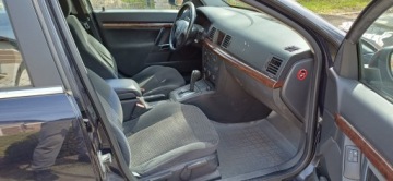 Opel Vectra C Sedan 2.2 DTI ECOTEC 125KM 2003 Opel Vectra 2.2 DTI Automat, zdjęcie 9