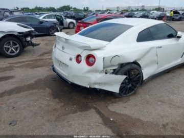 Nissan GT-R 2016 Nissan GT-R 2016 r., 3,8 L PREMIUM 3.8 Benzyna 545KM, zdjęcie 9