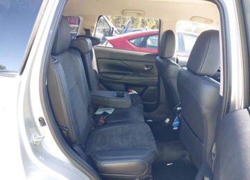 Mitsubishi Outlander III 2019 Mitsubishi Outlander Se, od ubezpieczalni 2.4 Benzyna 166KM, zdjęcie 9