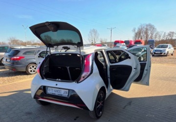 Toyota Aygo II Hatchback 5d 1.0 VVT-i 69KM 2016 Toyota Aygo 1,0 Ben Klima 69 km Benzyna 69KM, zdjęcie 24