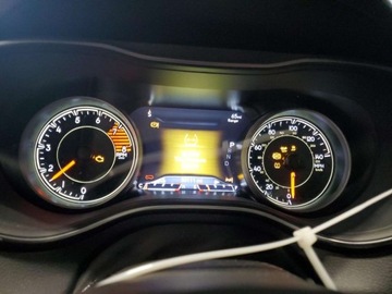 Jeep Cherokee V 2021 Jeep Cherokee Latitude Lux 2021 3.2l 3.2 Benzyna 271KM, zdjęcie 9