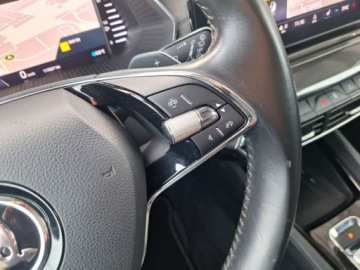 Skoda Octavia IV Liftback 1.5 TSI EVO 150KM 2022 Skoda Octavia serwis ASO 1.5TSI eTEC 150KM hak bezwypadkowy ACC navi Smart, zdjęcie 23