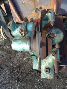 ВАЛЬЦОВАЯ ШЛИФНИРОВОЧНАЯ МАШИНА KOBENHAVNS V10