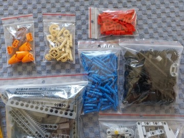 LEGO Technic 42097 Кран-паук.