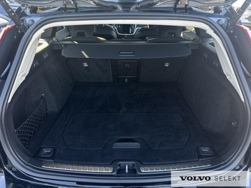 Volvo V60 II  2021 Volvo V60 V60 B3 Momentum Pro Pakiet Climate Park, zdjęcie 28