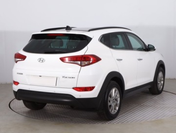 Hyundai Tucson III SUV 1.7 CRDi 141KM 2016 Hyundai Tucson 1.7 CRDi, Salon Polska, Serwis ASO, zdjęcie 4
