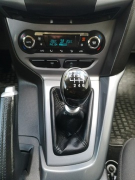 Ford Focus III Hatchback 5d 1.6 Duratorq TDCi DPF 115KM 2013 Ford Focus 1.6 TDCI 115KM Klimatronik Navi ALU, zdjęcie 12