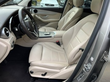 Mercedes GLC C253 Coupe Facelifting 2.0 200d 163KM 2020 Mercedes GLC 200 d Coupe Skóry CarPlay Hak FV23%, zdjęcie 11