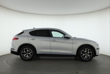 Alfa Romeo Stelvio SUV Facelifting 2.0 Turbo 200KM 2021 Alfa Romeo Stelvio 2.0 Turbo Q4, Salon Polska, zdjęcie 5