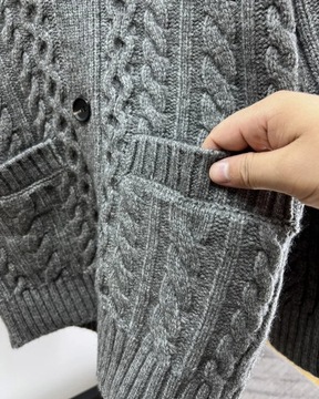 Light luxury fashion jacquard knitted cardigan for