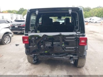 Jeep 2024 Jeep Wrangler 2024 Jeep Wrangler Sahara 4 Door 4x4 3.6 Benzyna 285KM, zdjęcie 3