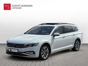Volkswagen Passat B8 Variant Facelifting 2.0 TDI SCR 150KM 2023 Volkswagen Passat 2.0 TDI 150KM Business DSG Panorama Kamera LED Matrix Se