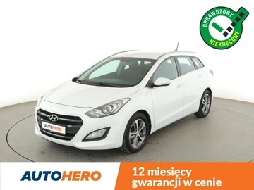 Hyundai i30 II Wagon Facelifting 1.6 CRDi 136KM 2015 Hyundai i30 1.6 CRDi Blue Klimatronik Nawigacja