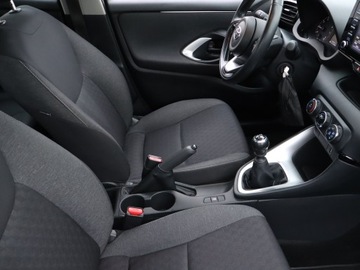 Toyota Yaris IV Hatchback 1.5 Dynamic Force 125KM 2022 Toyota Yaris 1.5 VVT-i, Salon Polska, zdjęcie 8