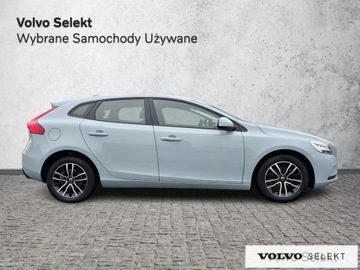 Volvo V40 II Hatchback Facelifting 1.5 T3 152KM 2019 Volvo V40 PL salon Momentum T3 152KM Aut Klima Hak, zdjęcie 7