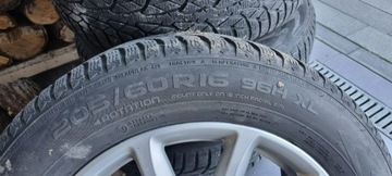 Audi A4 B8 Avant Facelifting 2.0 TDI 177KM 2014 Audi A4 Avant Navi*Klimatronik*, zdjęcie 28