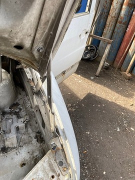 KAPOTA KRYT MOTORU MERCEDES VITO W638