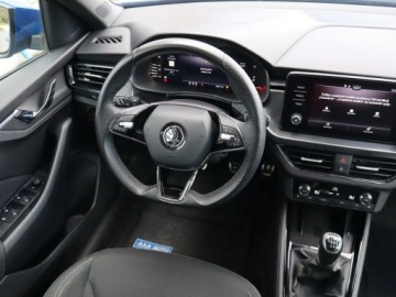 Skoda Kamiq Crossover 1.0 TSI 110KM 2022 Skoda Kamiq 1.0 TSI, Salon Polska, Serwis ASO, zdjęcie 6