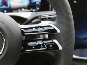 Mercedes Klasa E W214 Sedan 2.0 220d 197KM 2026 E Klasa 220 d 4-Matic AMG 2.0 (197KM) 2026, zdjęcie 9