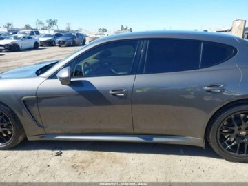 Porsche Panamera I Limuzyna Facelifting 4.8 440KM 2016 Porsche Panamera GTS 2016 4.8l 4.8 Benzyna 440KM, zdjęcie 2