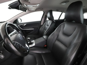 Volvo V60 I Kombi Facelifting 2.0 D2 DRIVE-E 120KM 2018 Volvo V60 FV23%, Czujniki, Navi, Aut.klima,, zdjęcie 12
