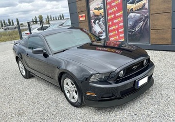 Ford Mustang VI 2014 Ford Mustang 3.7 V6 305 KM 2014r Warszawa 3.7 Benzyna 305KM, zdjęcie 1